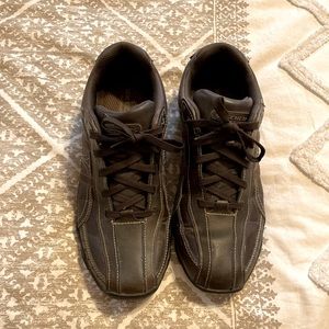 Sketchers mens memory foam shoes